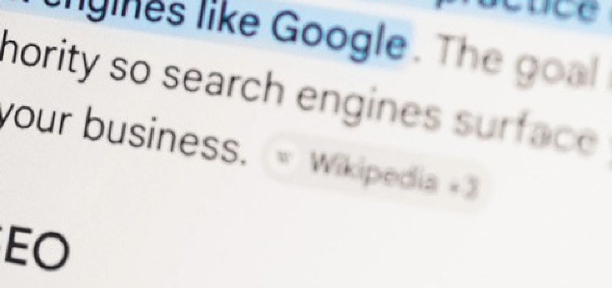 AI Overviews reduce un 5% el tráfico hacia Wikipedia